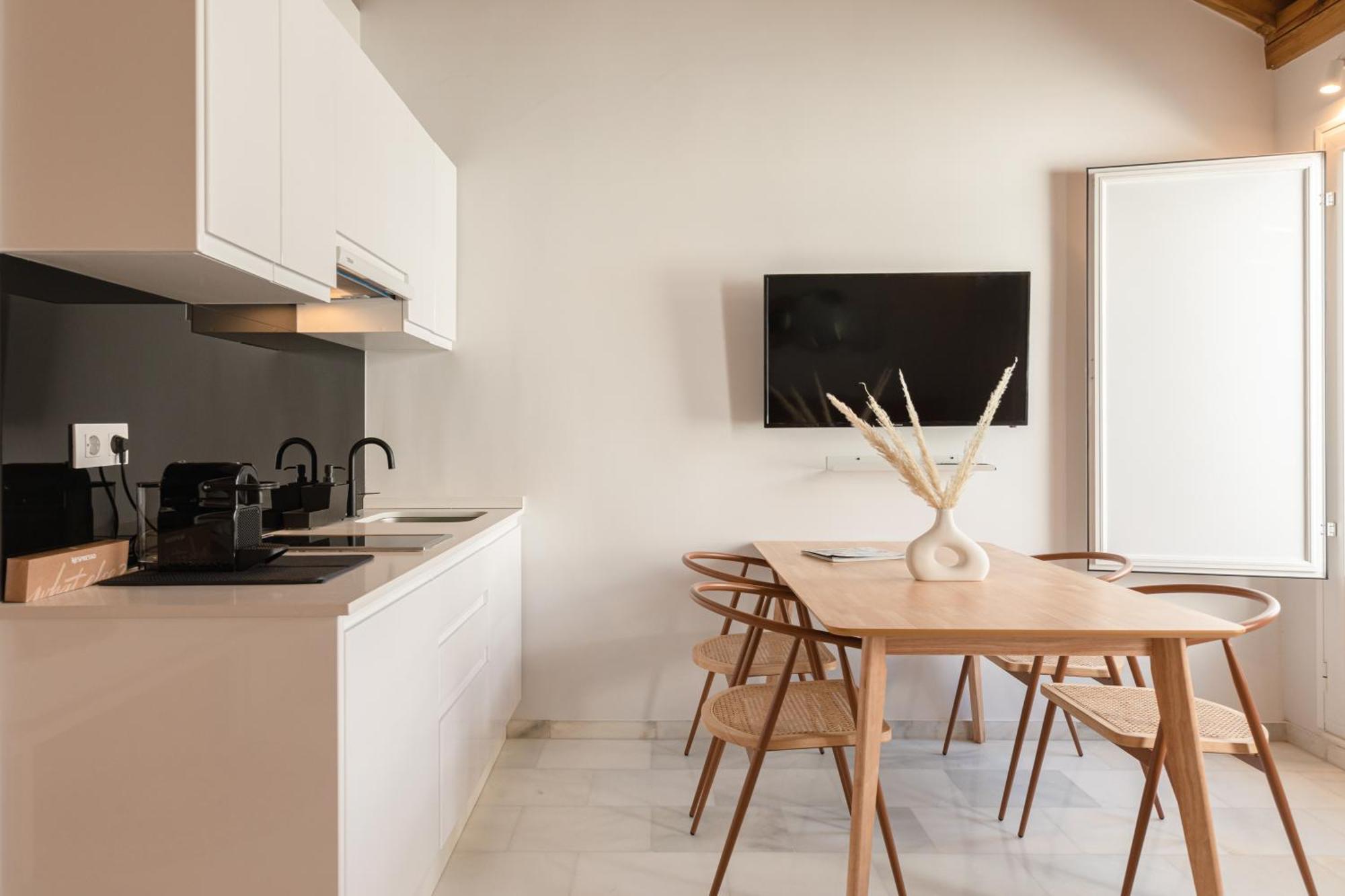 Isg Apartments Cuna Севилья Экстерьер фото