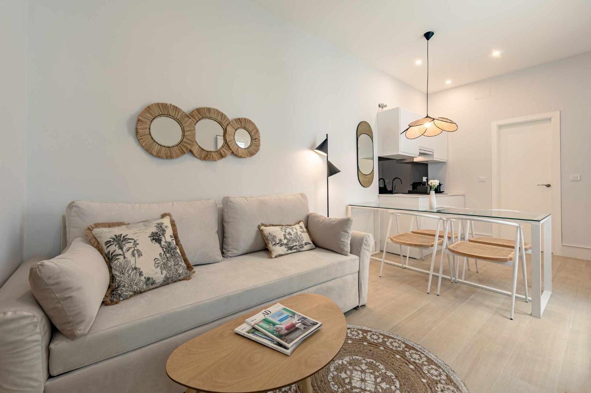 Isg Apartments Cuna Севилья Экстерьер фото